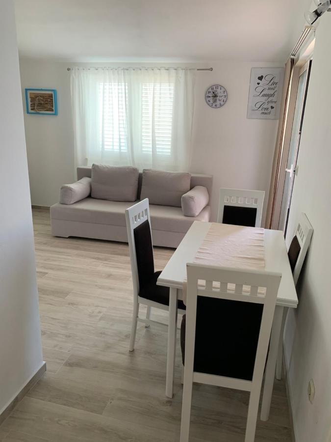 Apartman Demi Miškovići Exteriér fotografie